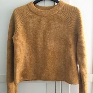 Banana Republic Golden Yellow Cropped Sweater M